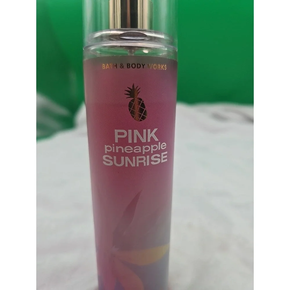 Bath & Body Works Pink Pineapple Sunrise Fragrance Mist 8oz‎ New